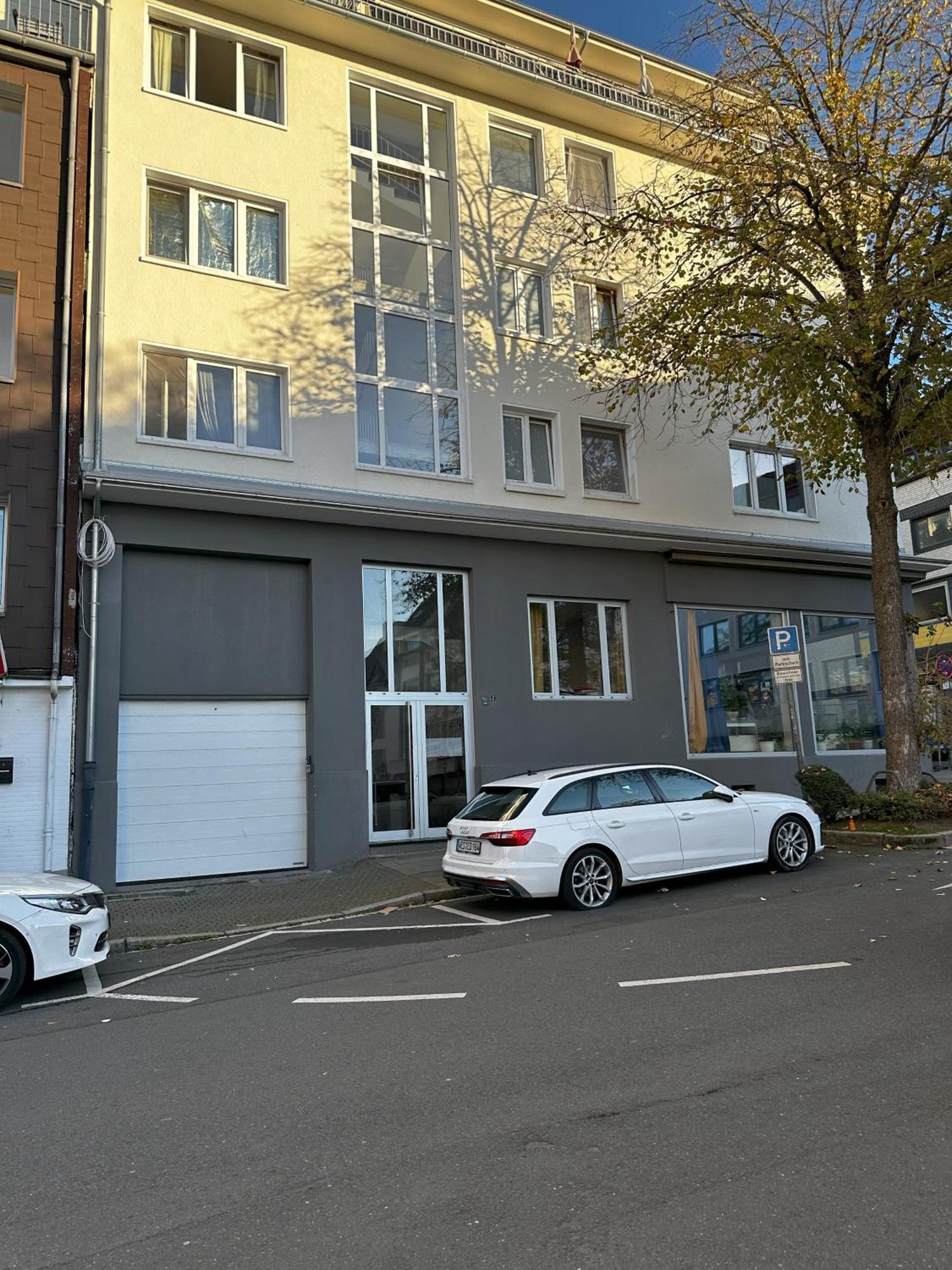 דירות Rtr Essen - Fuer Bis Zu 8 Personen - Voll Ausgestattet - Zentral Limbecker Platz - Messe - Uniklinikum - Smart Tv - Modern מראה חיצוני תמונה