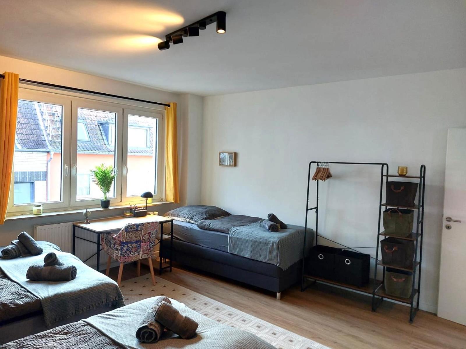 דירות Rtr Essen - Fuer Bis Zu 8 Personen - Voll Ausgestattet - Zentral Limbecker Platz - Messe - Uniklinikum - Smart Tv - Modern מראה חיצוני תמונה